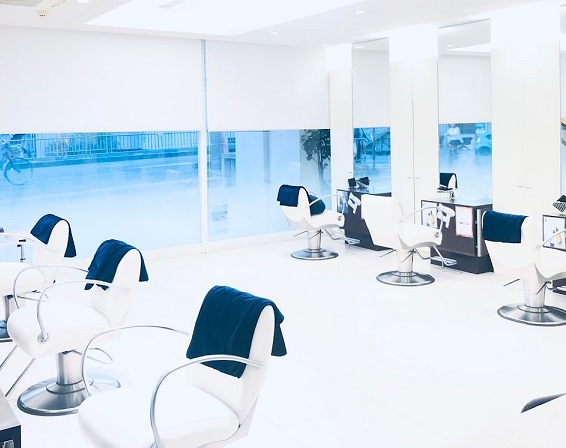 concept（コンセプト）豊津店舗内装写真